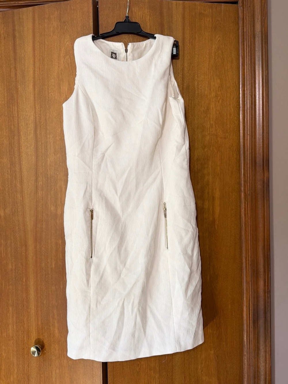 Anne Klein White Sleeveless Textured Shift Dress with Zip Accents